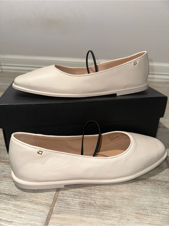 Coach Shoes - Coach Women's Ivory Leather Emilia Mary Jane Flats 🥿